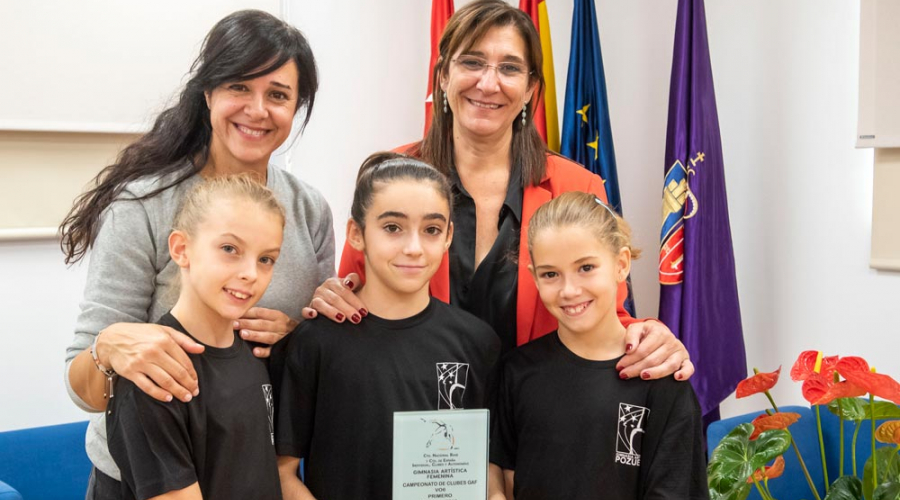 Las campeonas de España Alevín de Gimnasia Artística recibidas por la alcaldesa