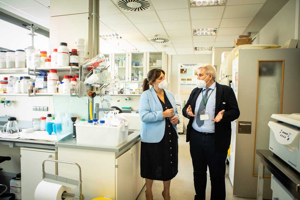 Foto de la alcaldesa Susana Pérez Quislant y Guillermo Cisneros rector de la Universidad Politécnica de Madrid