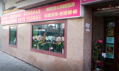 Floristería Los Claveles