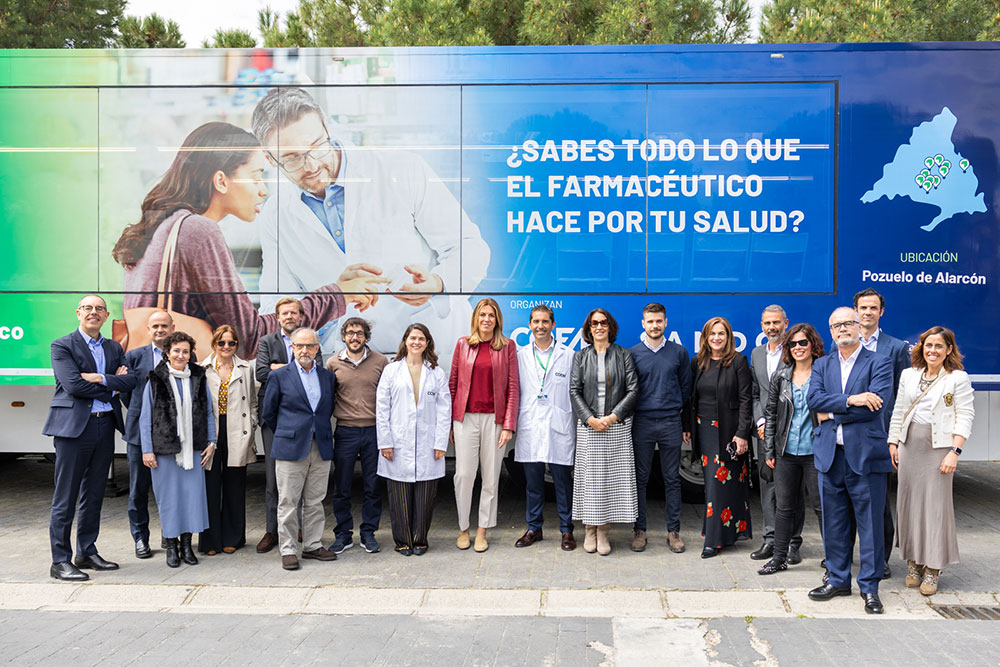 Visita la unidad móvil de farmacias