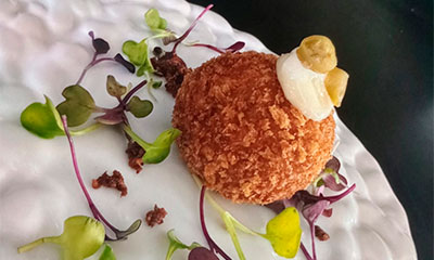 Tasca Leal by Miguel García