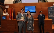 Carlos Muños de Nespresso recogió el premio a la categoría de gran empresa (Se abre en ventana nueva)