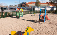 Zona de juegos infantiles en el Parque Arroyo Meaques