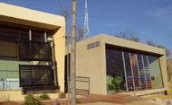 Fachada del Centro de Recursos de Educación Ambiental para la sostenibilidad (Se abre en ventana nueva)