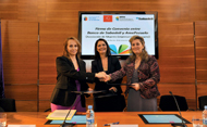 Firma del convenio de colaboración con el Banco Sabadell (Se abre en ventana nueva)