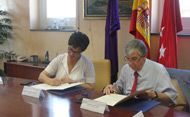Firma de convenio con ESIC (Se abre en ventana nueva)