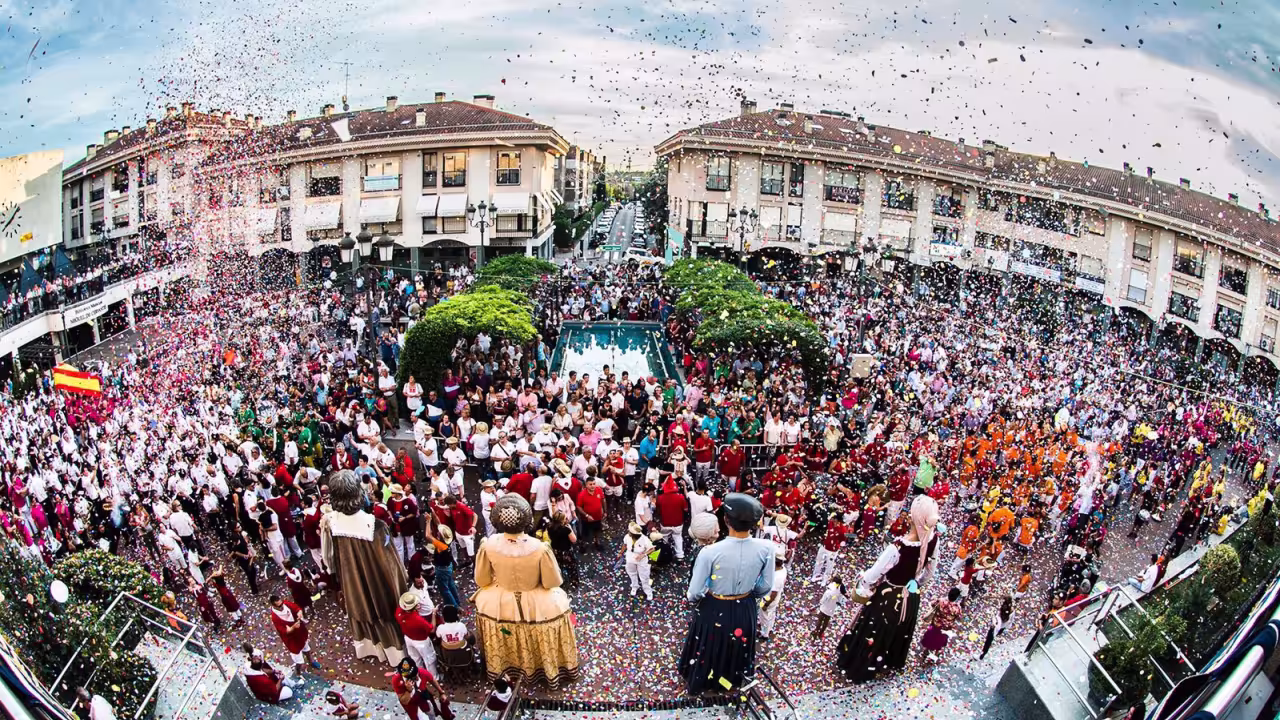 Vista de la Plaza Mayor durante el pregón