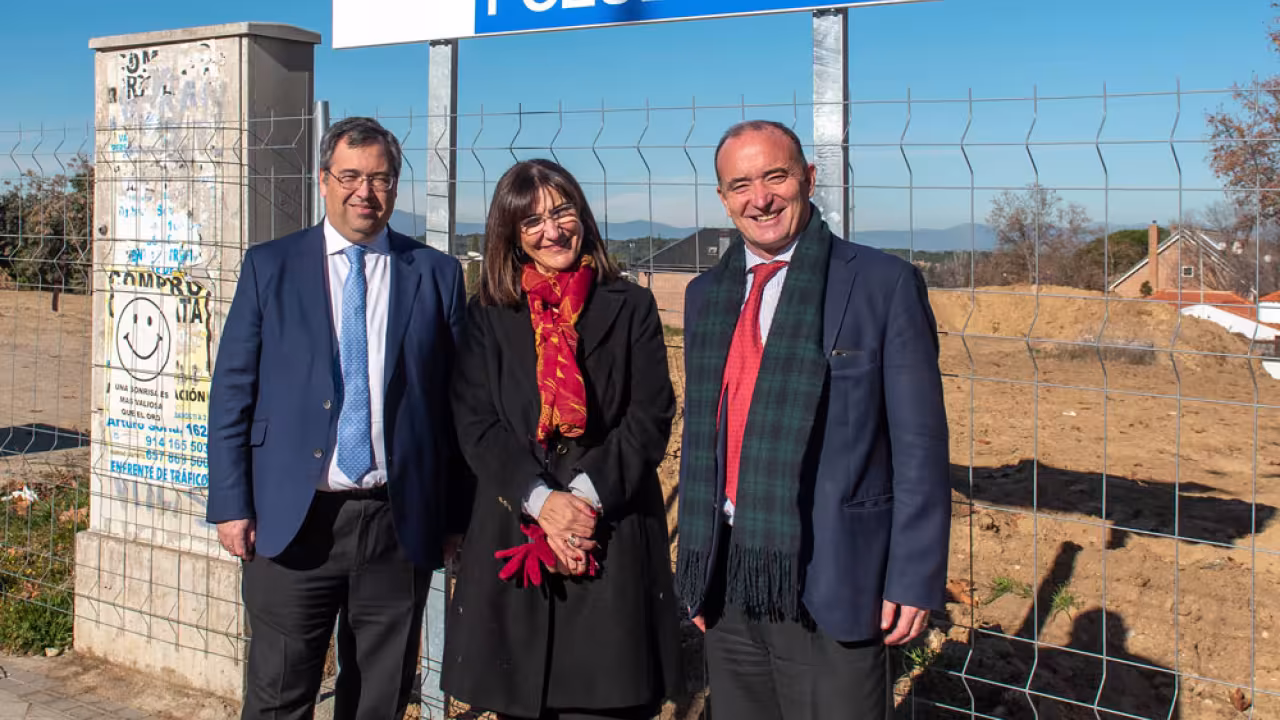 La alcaldesa visita las obras del Parque Ramón y Cajal