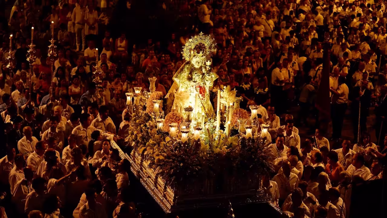 Procesión en honor a la Virgen de la Consolacion