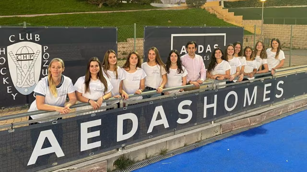 Solo faltó el gol para el equipo de primera división femenina del Club Hockey de Pozuelo en su visita a Terrassa