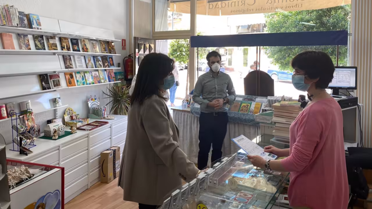 Entrega de certificado de desinfección de locales