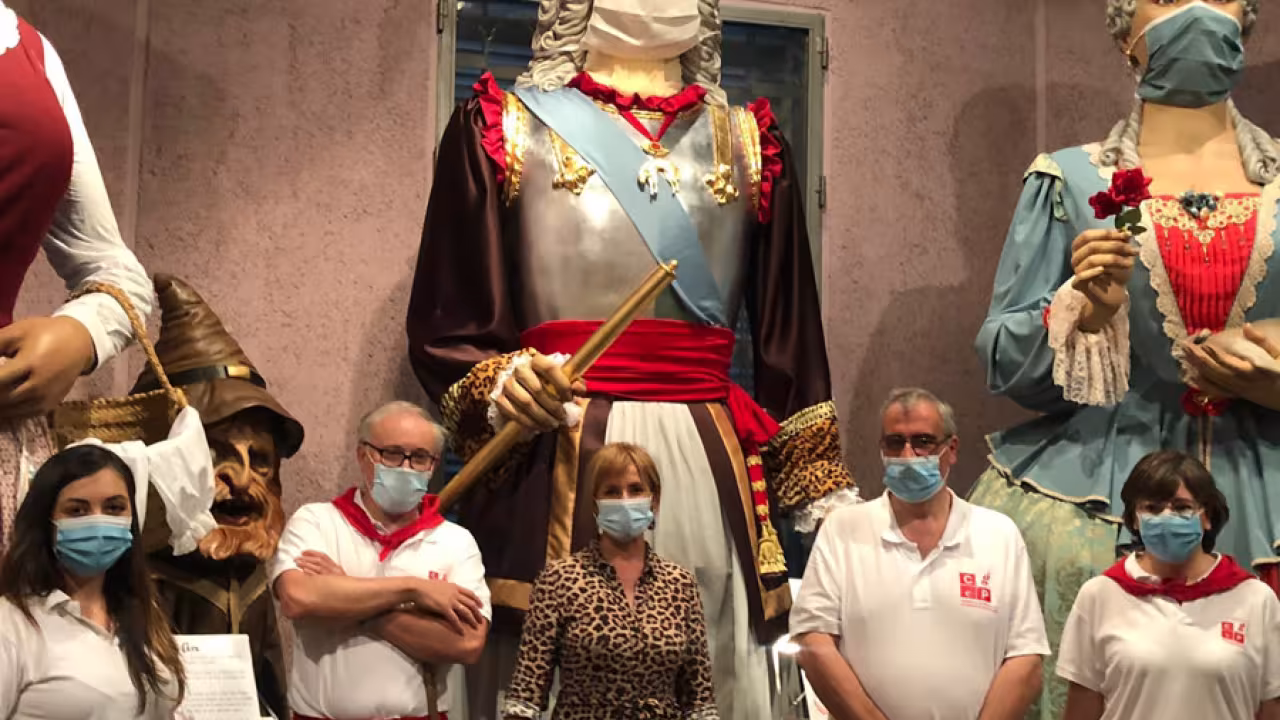 Gigantes y cabezudos