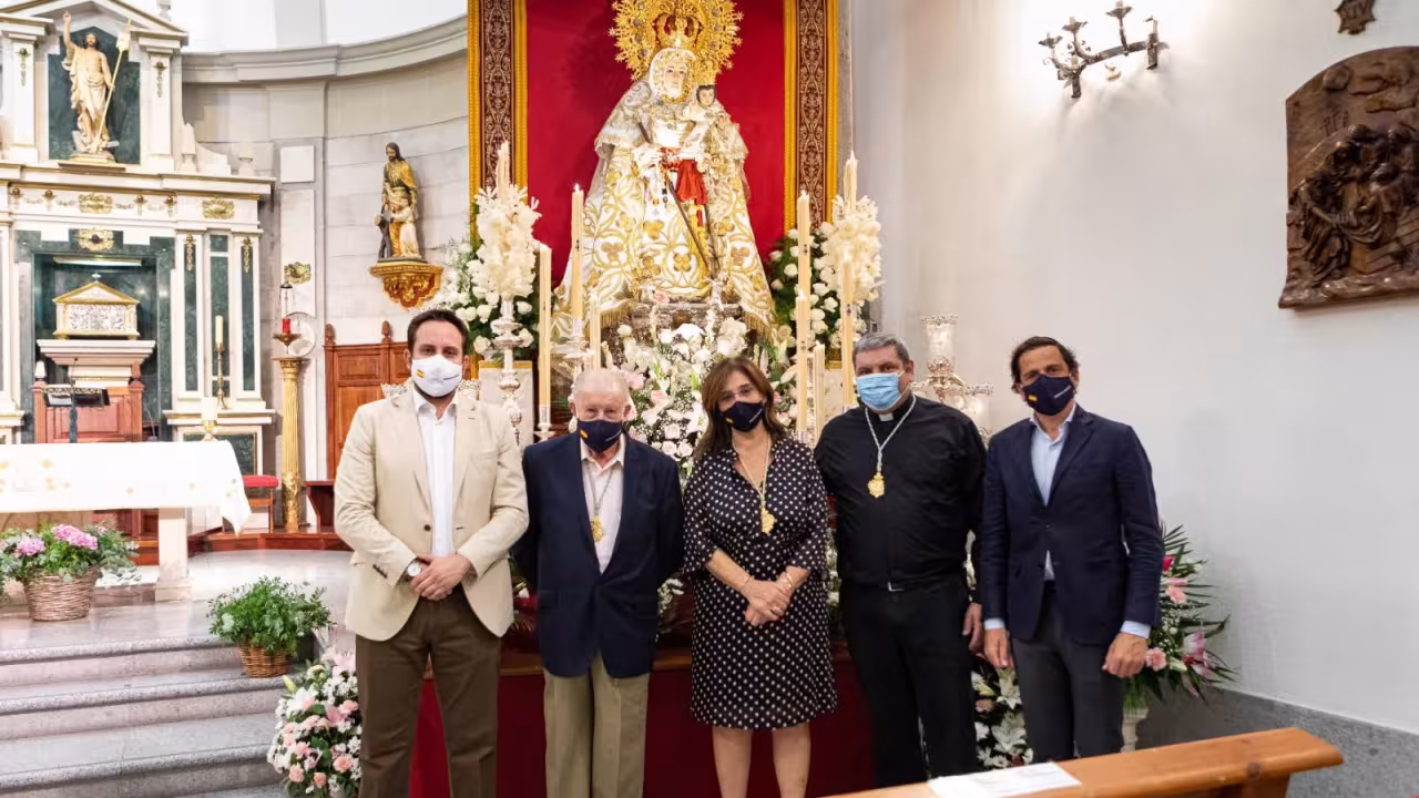 Salve a la Virgen