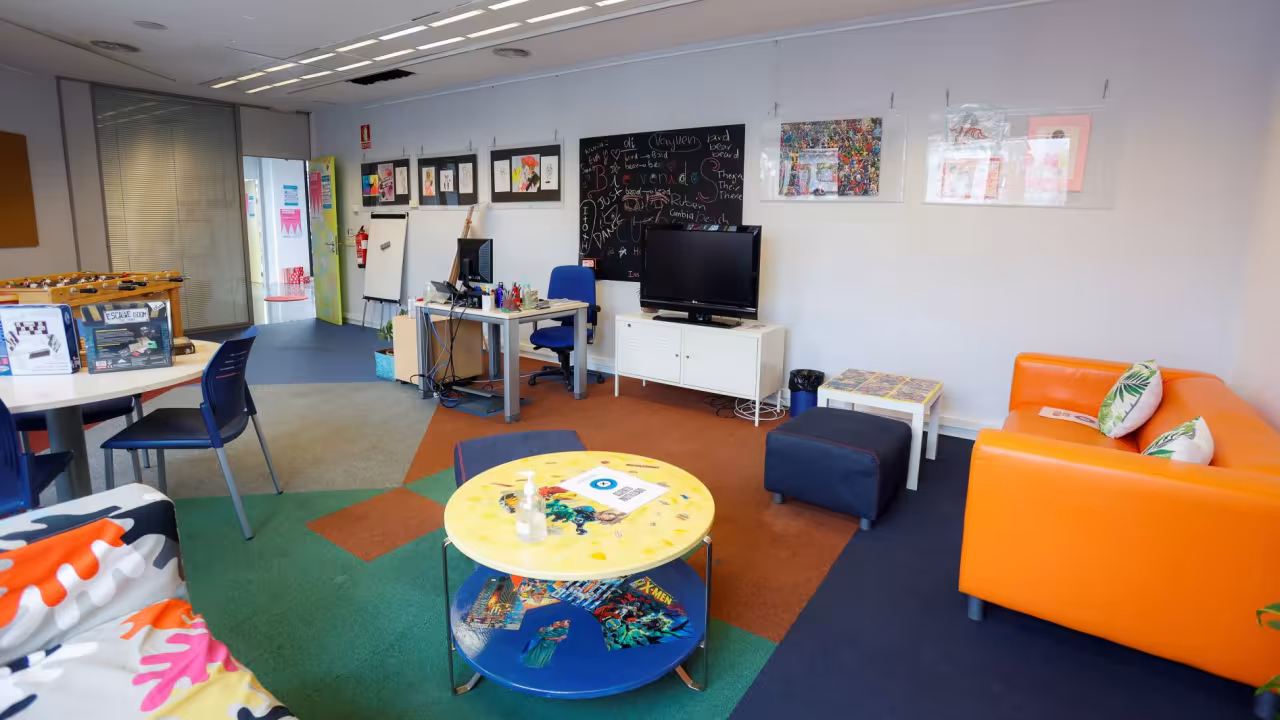 Interior CUBO Espacio Joven