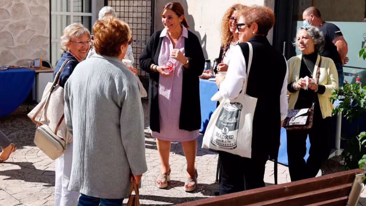 El Gobierno municipal pone en marcha el proyecto “Haciendo amigos” para crear entornos amigables entre las personas mayores 