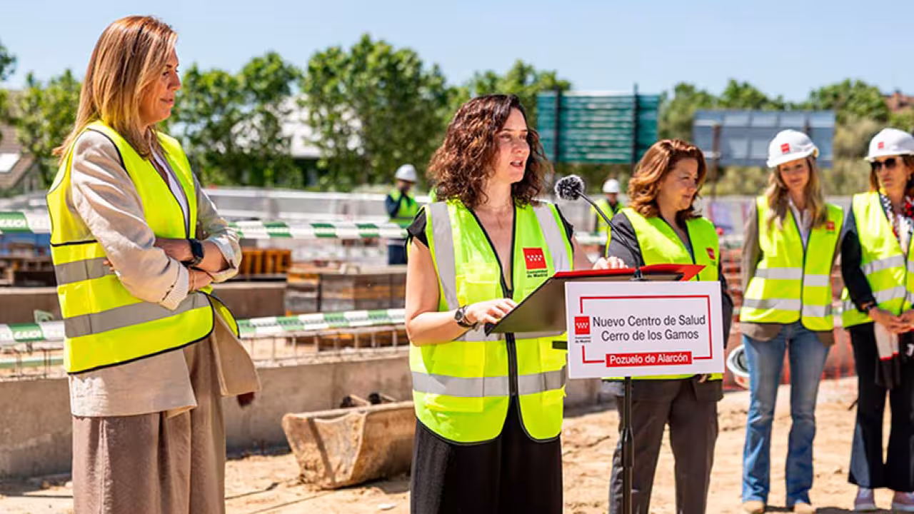 Visita las obras del nuevo centro de salud