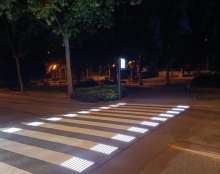 Pasos de cebra inteligentes e iluminados