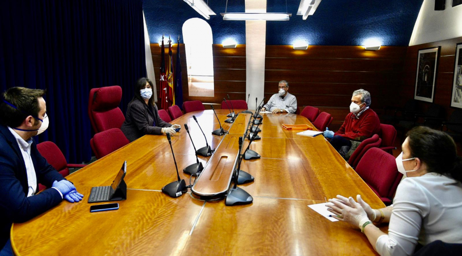 Reunión con representantes de las Bandas de Música