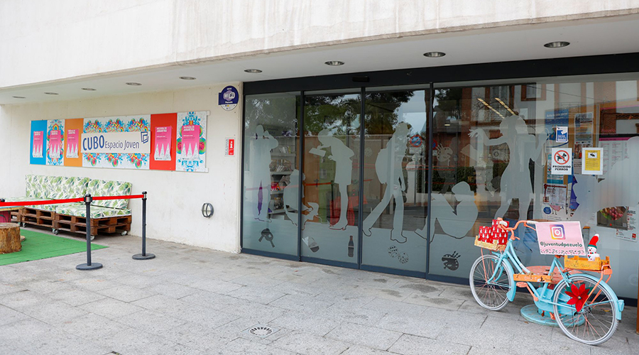 Entrada centro juvenil