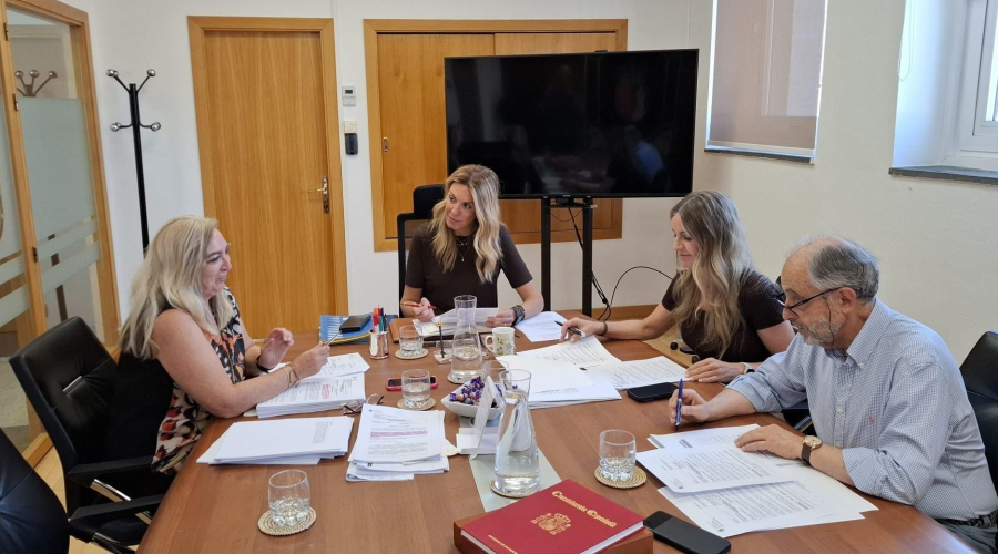 El Gobierno municipal inicia la rebaja del IBI al mínimo y la eliminación de la tasa de vados