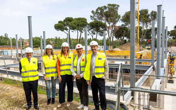 La alcaldesa en las obras del polideportivo nuevo