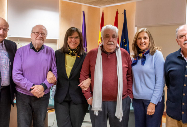 La alcaldesa con los mayores de Pozuelo