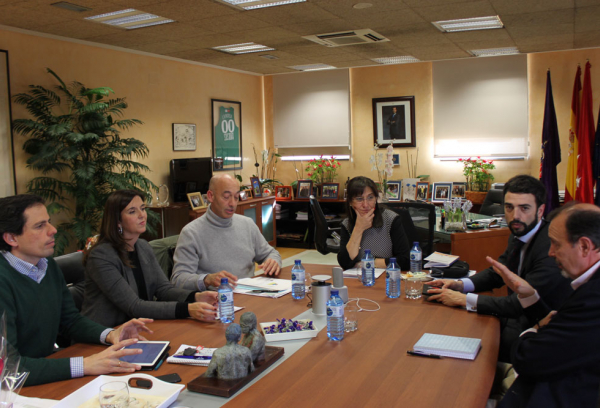 Reunión con los representantes del Colegio Los Ángeles