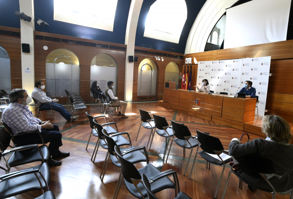 Reunión con asociaciones