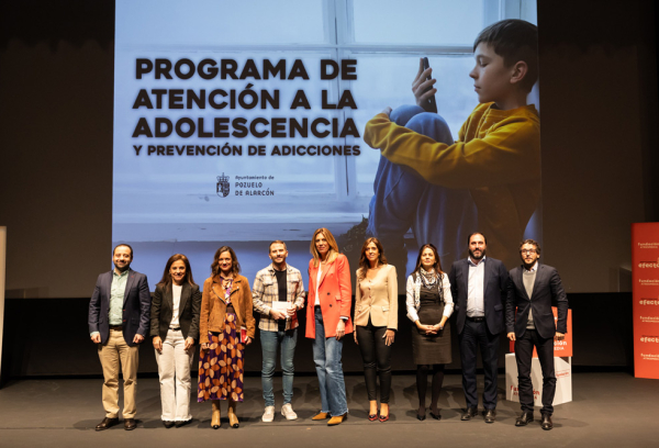 Presenta su Primer Programa de Atención a la Adolescencia